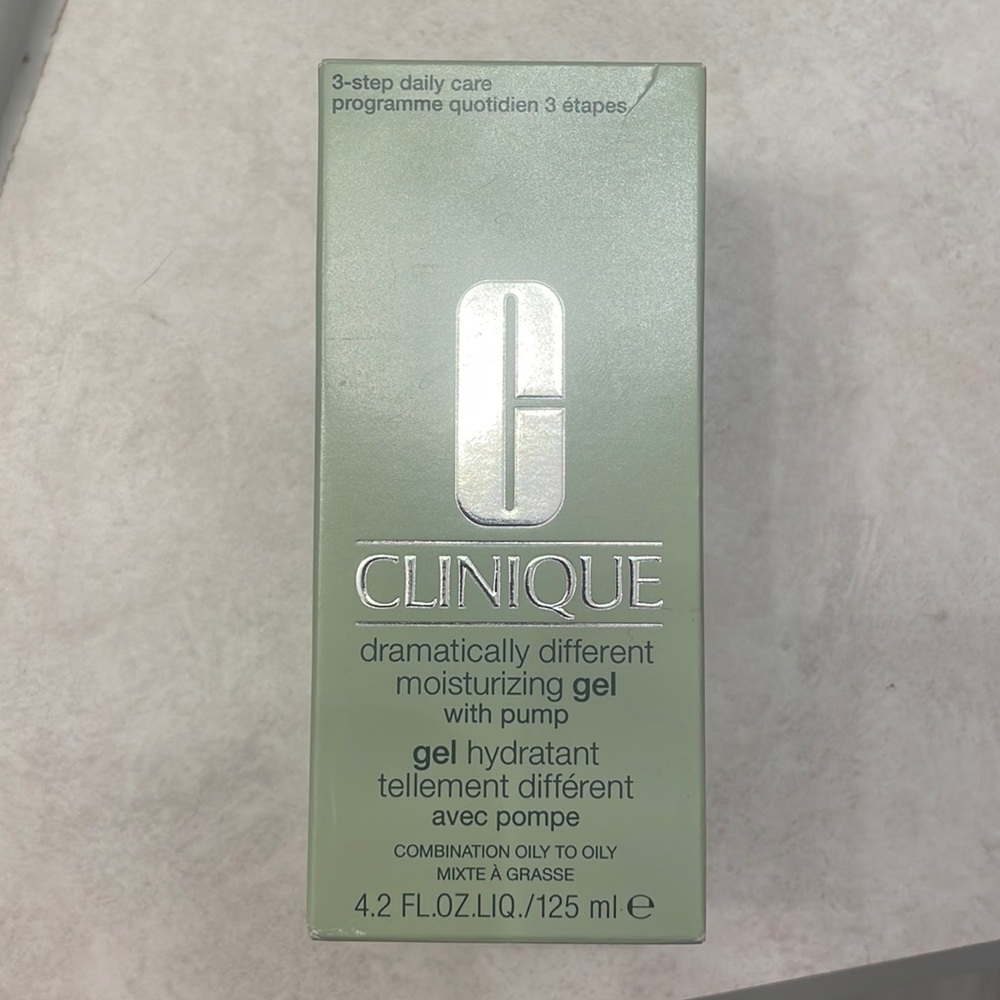 Clinique dramatically different moisturizing gel 4.2 oz